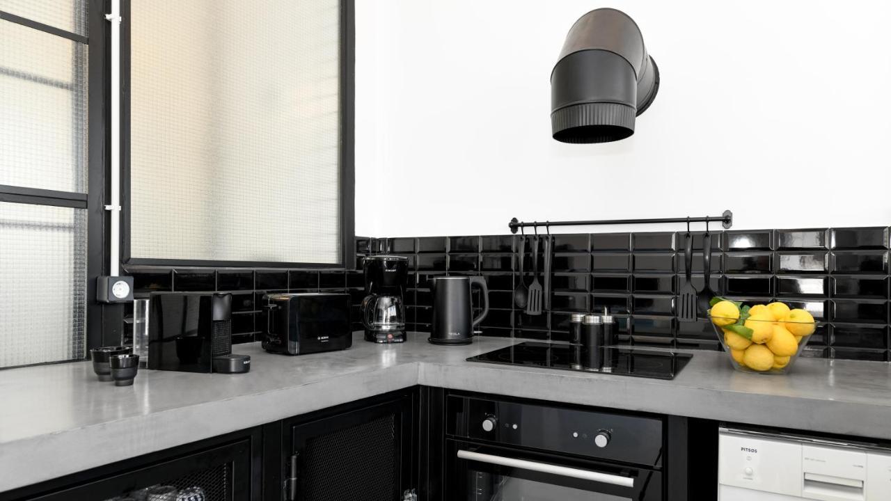 Monastiraki #Wallsfree Citycenter- Unspoiled Athens Apartments Екстер'єр фото