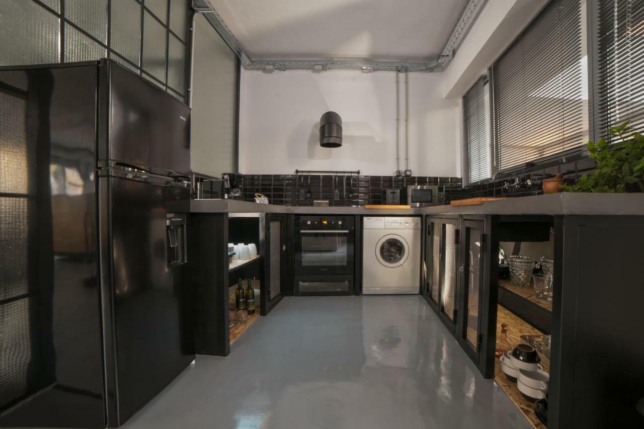 Monastiraki #Wallsfree Citycenter- Unspoiled Athens Apartments Екстер'єр фото